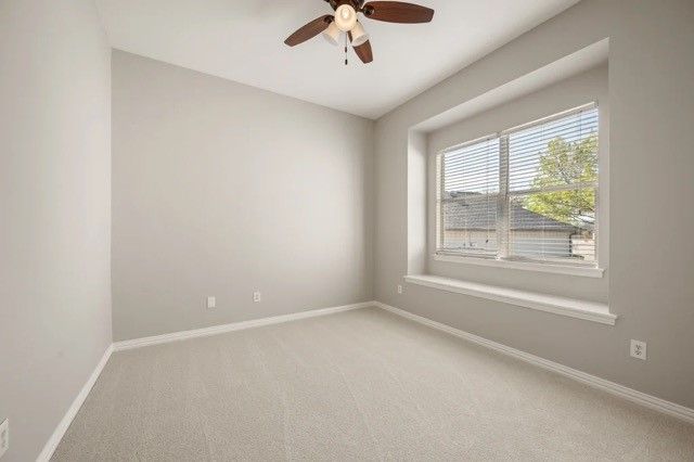 24 W Hillside Place, Trophy Club, TX 76262