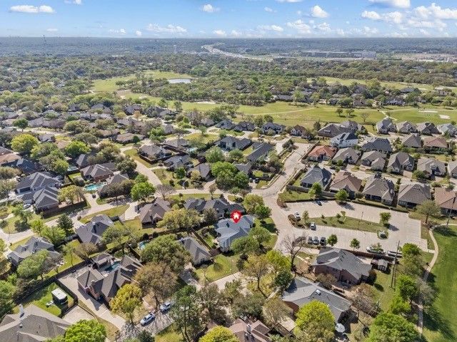 24 W Hillside Place, Trophy Club, TX 76262