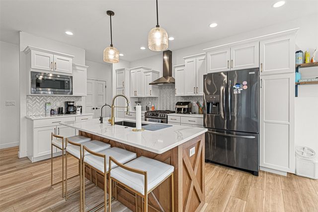 819 Old Mill Lane, Solon, IA 52333