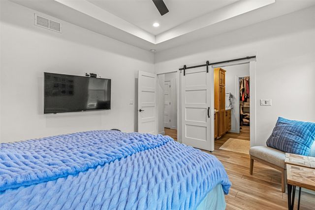 819 Old Mill Lane, Solon, IA 52333