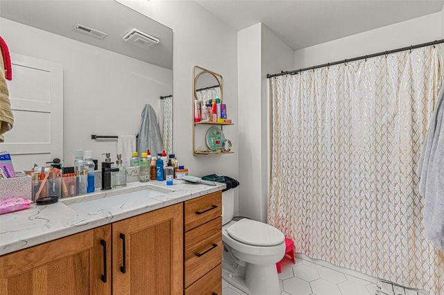 819 Old Mill Lane, Solon, IA 52333