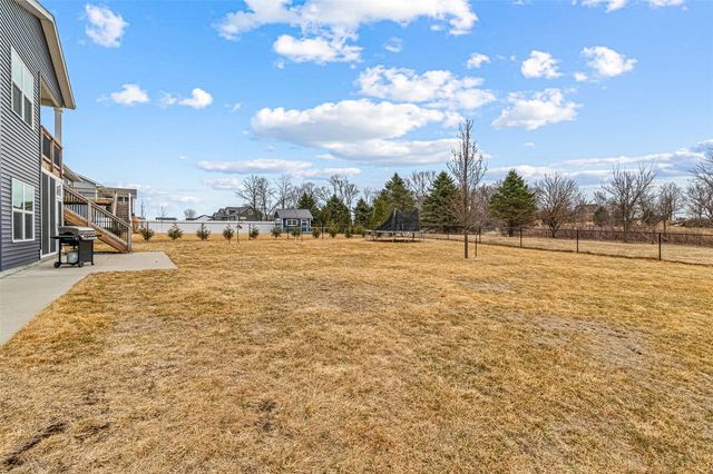 819 Old Mill Lane, Solon, IA 52333