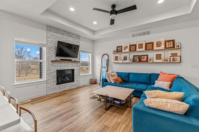 819 Old Mill Lane, Solon, IA 52333