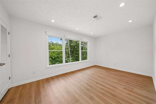 5132 Willow Point Parkway, Marietta, GA 30068
