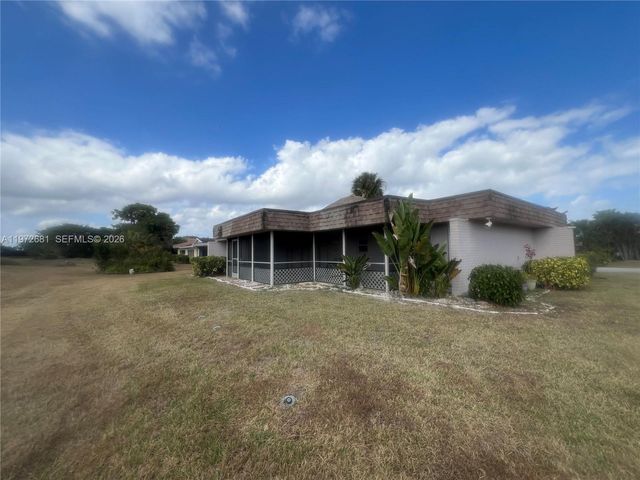 5724 S Bayberry Lane, Tamarac, FL 33319