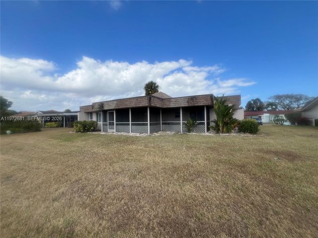 5724 S Bayberry Lane, Tamarac, FL 33319