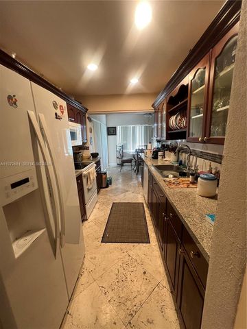 5724 S Bayberry Lane, Tamarac, FL 33319