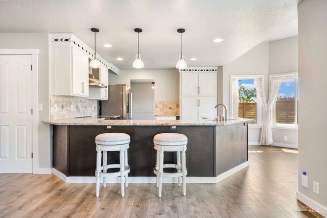 7657 Track Rd, Nampa, ID 83686