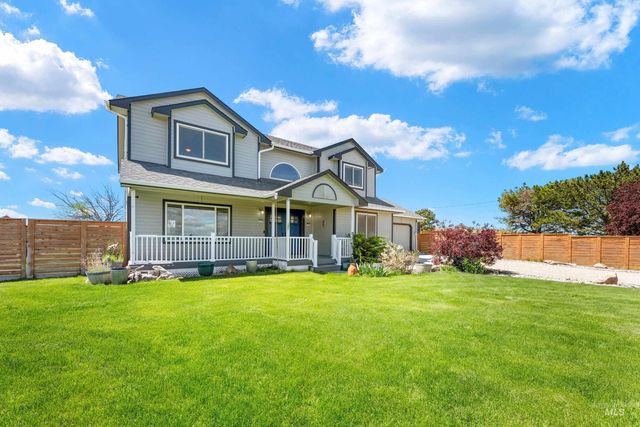 7657 Track Rd, Nampa, ID 83686