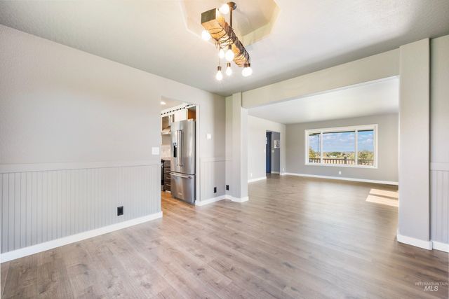 7657 Track Rd, Nampa, ID 83686