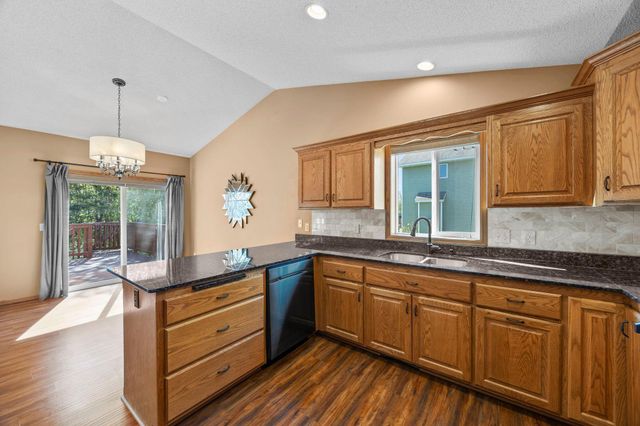 25521 8th Street W, Zimmerman, MN 55398