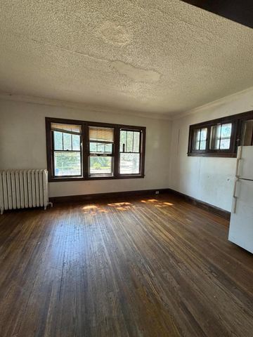 3250 Bryant Avenue N, Minneapolis, MN 55412