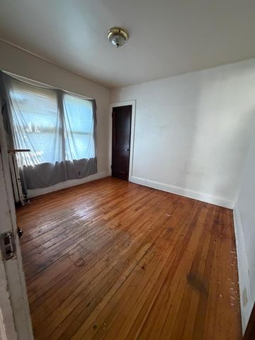3250 Bryant Avenue N, Minneapolis, MN 55412
