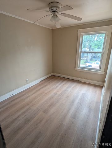 2962 Mckoon Avenue, Niagara Falls, NY 14305