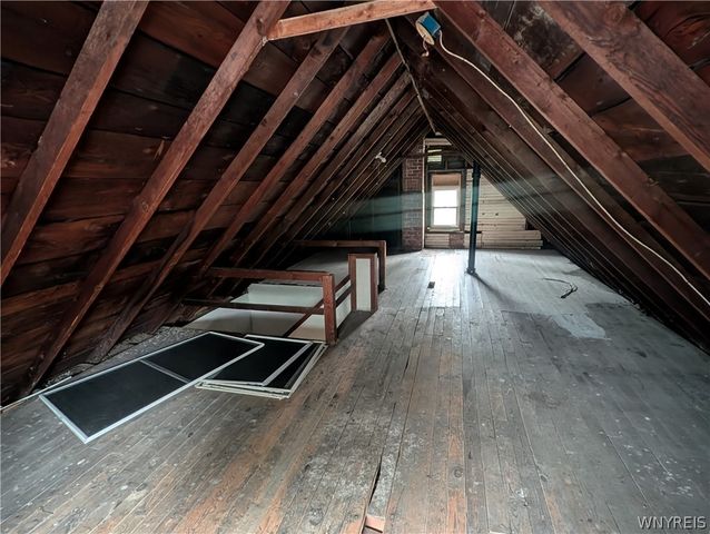 2962 Mckoon Avenue, Niagara Falls, NY 14305