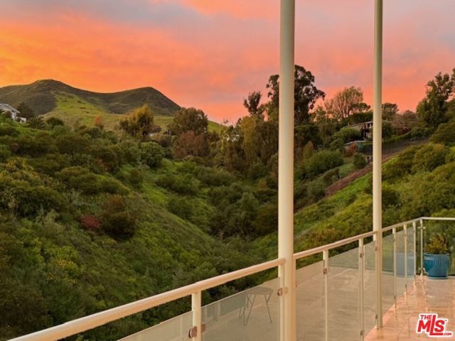 5787 Calpine Drive, Malibu, CA 90265