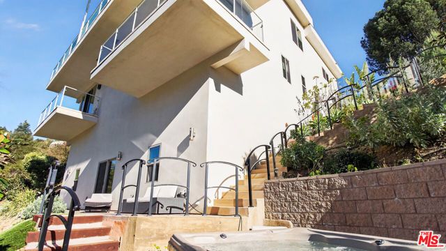 5787 Calpine Drive, Malibu, CA 90265