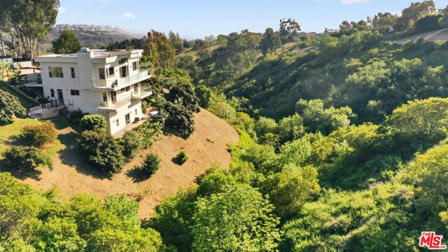 5787 Calpine Drive, Malibu, CA 90265