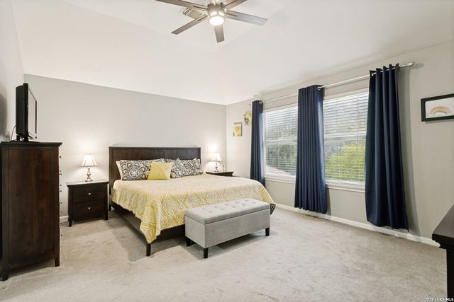 221 VALONA DR, Cibolo, TX 78108