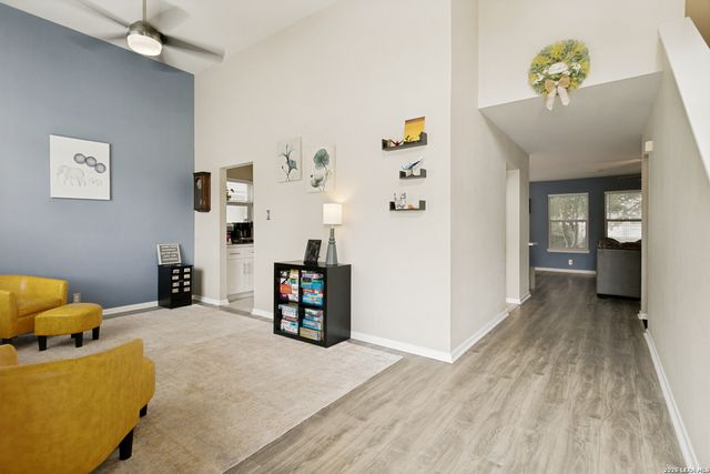 221 VALONA DR, Cibolo, TX 78108