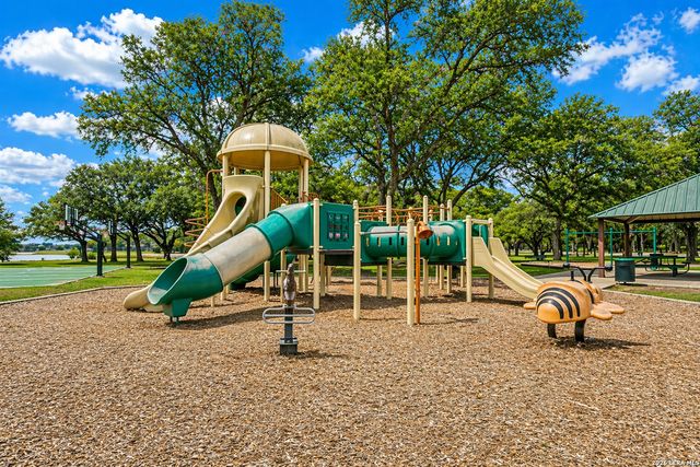 221 VALONA DR, Cibolo, TX 78108