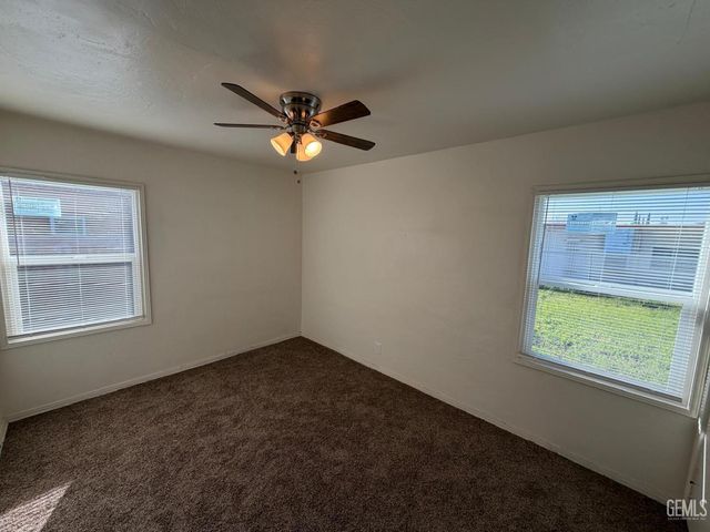 1257 Oxford Street, Delano, CA 93215