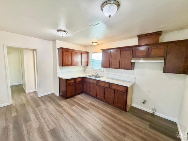 1257 Oxford Street, Delano, CA 93215