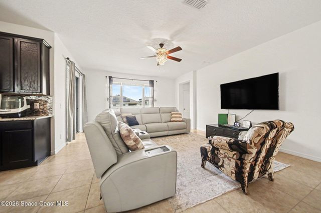 191 Hydra Way, Groveland, FL 34736