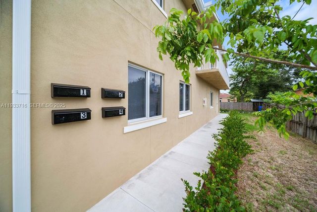 2311 Scott St 4, Hollywood, FL 33020