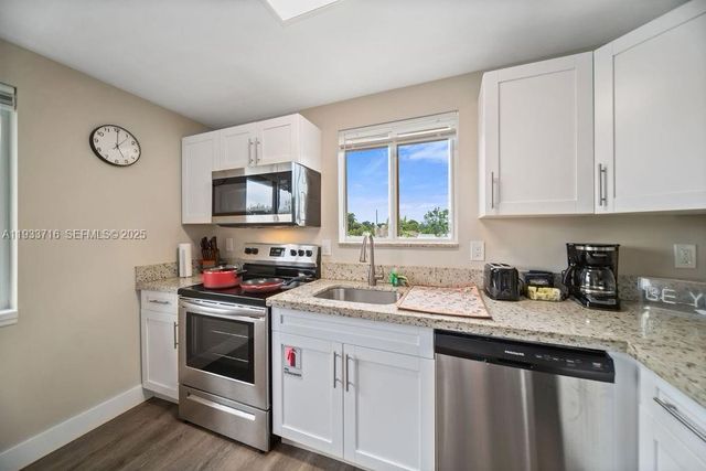 2311 Scott St 4, Hollywood, FL 33020