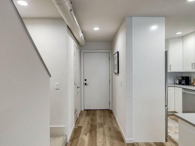 1110 Sherwood Lane 215, Nichols Hills, OK 73116