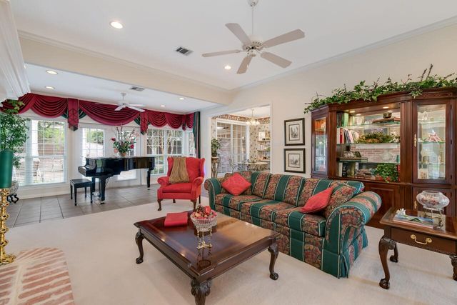 1317 Radisson Drive, Hewitt, TX 76643