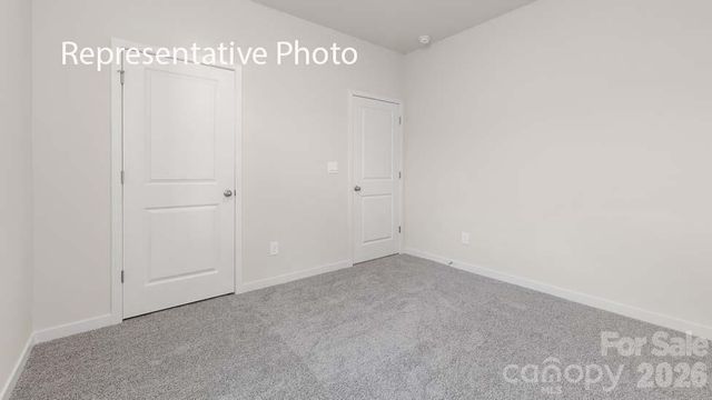 633 17th Avenue Drive NE, Hickory, NC 28601