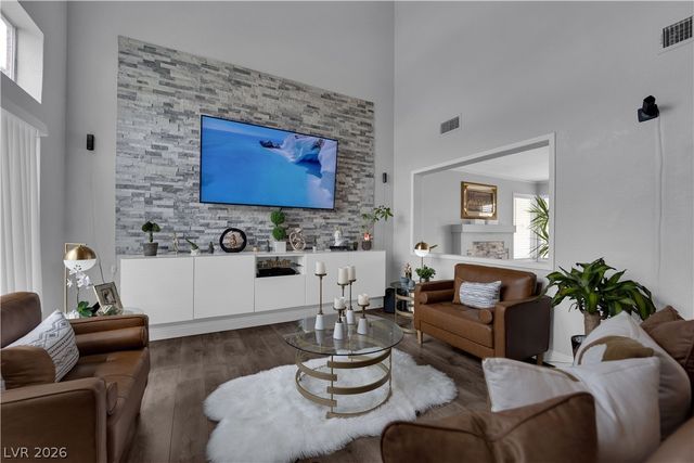 1527 Bent Arrow Drive, North Las Vegas, NV 89031