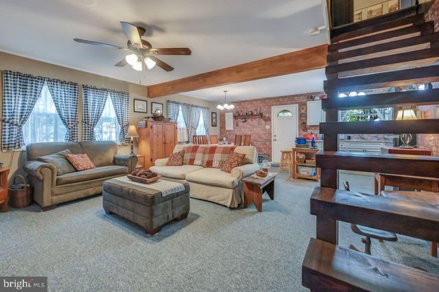 106 BURNSHAW, Albrightsville, PA 18210