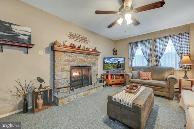 106 BURNSHAW, Albrightsville, PA 18210