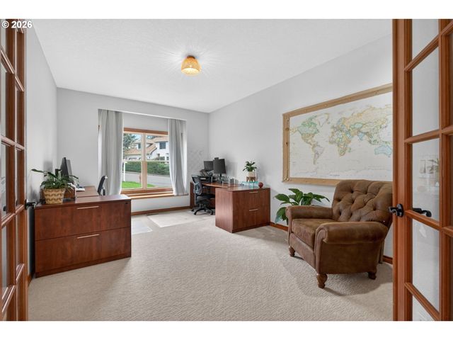 12757 Nw HARTFORD St, Portland, OR 97229