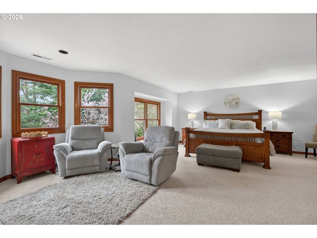 12757 Nw HARTFORD St, Portland, OR 97229