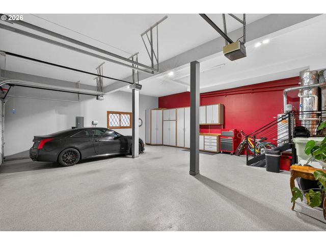 12757 Nw HARTFORD St, Portland, OR 97229