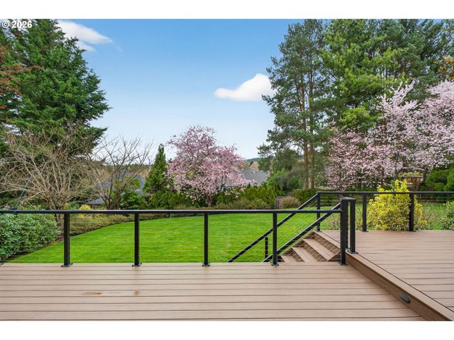 12757 Nw HARTFORD St, Portland, OR 97229