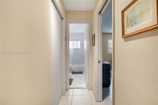 160 NE 8th Ave 21A, Hallandale Beach, FL 33009