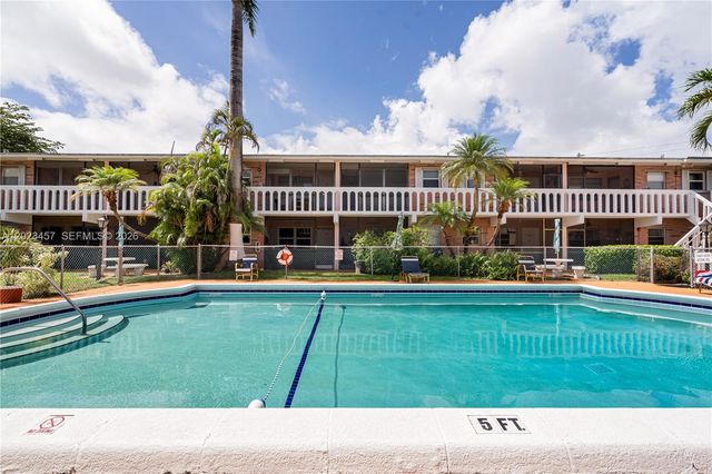160 NE 8th Ave 21A, Hallandale Beach, FL 33009
