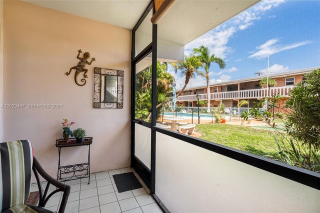160 NE 8th Ave 21A, Hallandale Beach, FL 33009