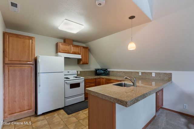 2385 Sunnyside RD, Sandpoint, ID 83864