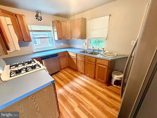 706 S COLLEGE AVE, Newark, DE 19713