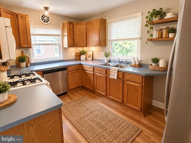 706 S COLLEGE AVE, Newark, DE 19713