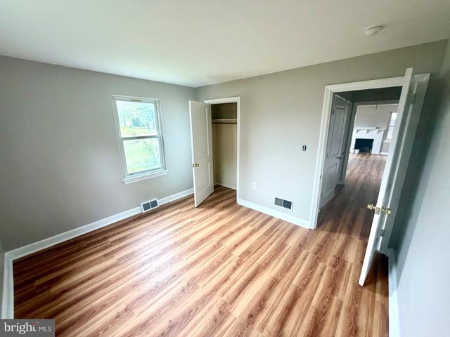706 S COLLEGE AVE, Newark, DE 19713