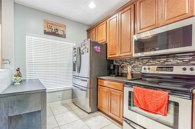 8514 BRUSHLEAF WAY, Tampa, FL 33647