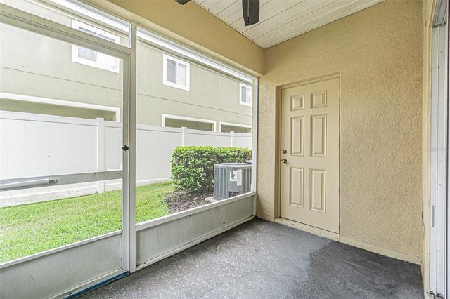 8514 BRUSHLEAF WAY, Tampa, FL 33647