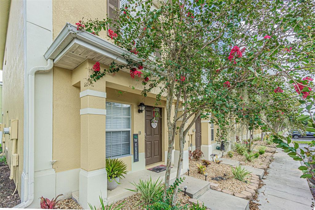 8514 BRUSHLEAF WAY, Tampa, FL 33647